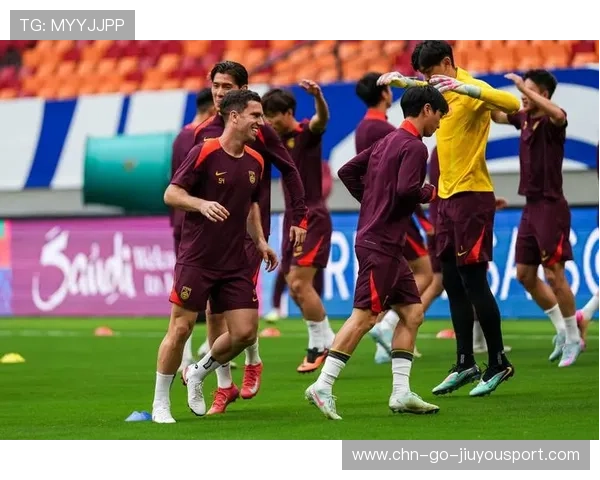 国足国际比赛战术调整案例分析,国足技术