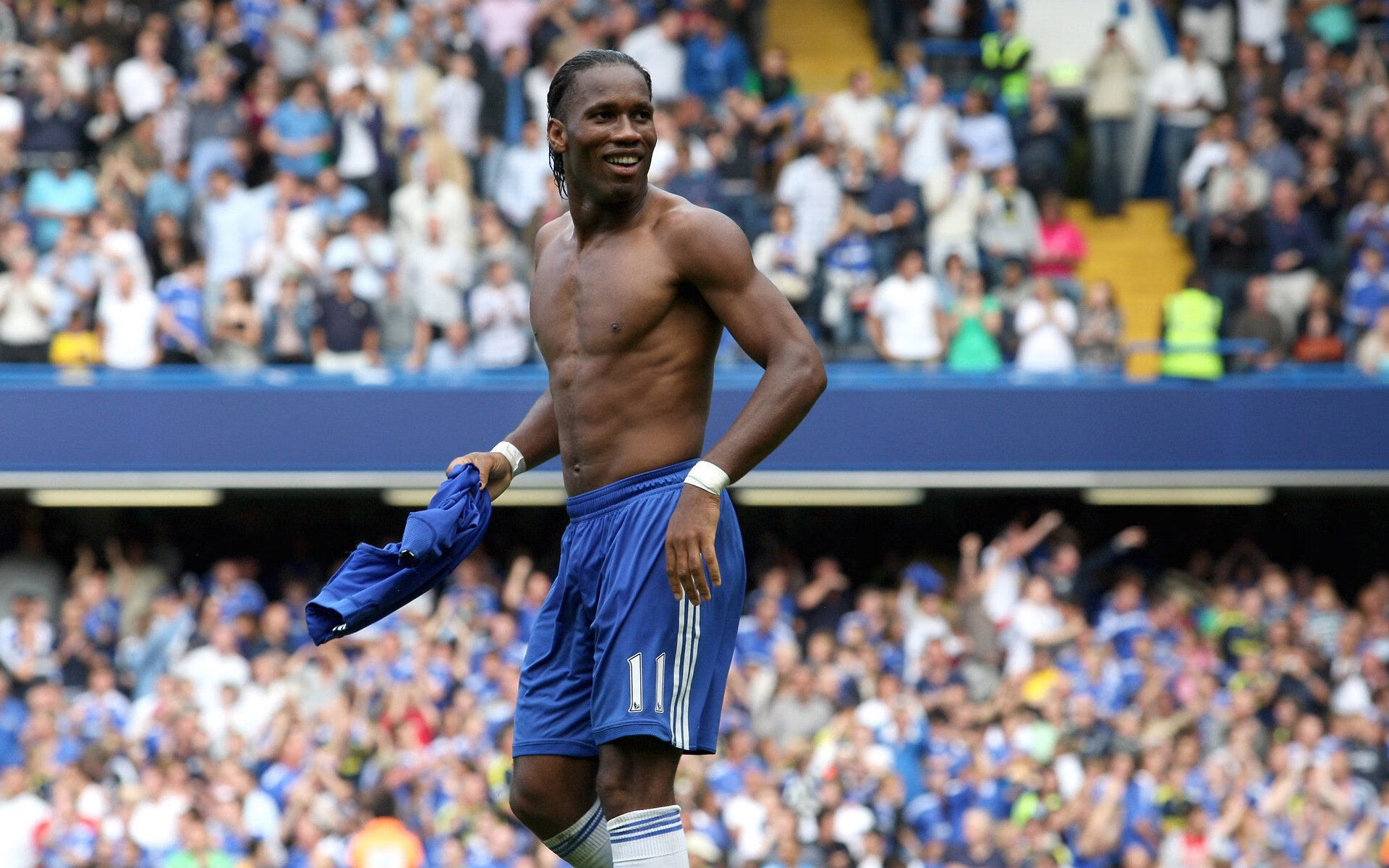 JiuyouAPP下载-传奇主帅！70岁贝尔萨：希望与利兹联之间的羁绊永不终结，贝尔萨在利兹联球迷中的地位